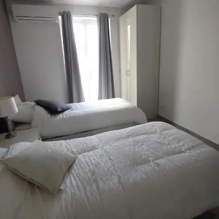 Appartement St Paul'S Bay Guest House *
